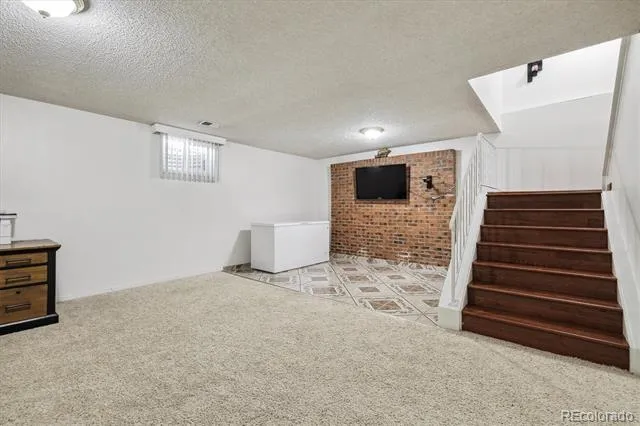 1024 S Alkire Street Lakewood, CO 80228