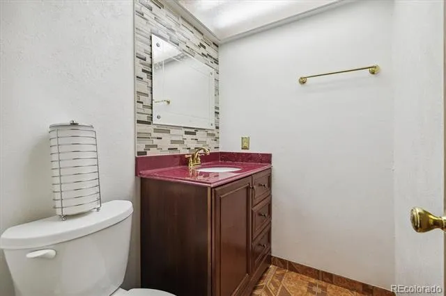1024 S Alkire Street Lakewood, CO 80228
