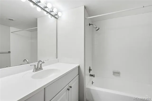 532 Oakwood Drive #D105 Castle Rock, CO 80104