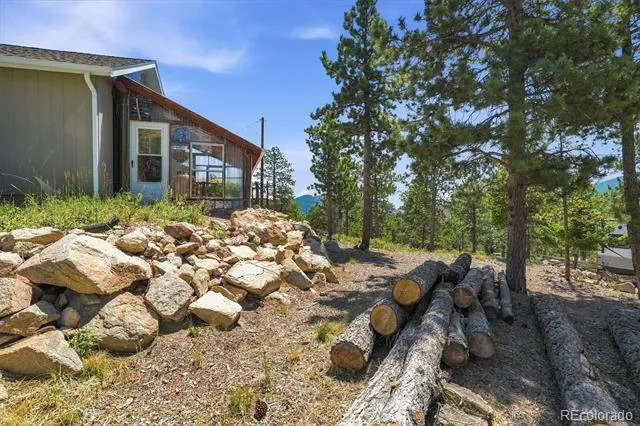 11754 Vonnie Claire Road Golden, CO 80403