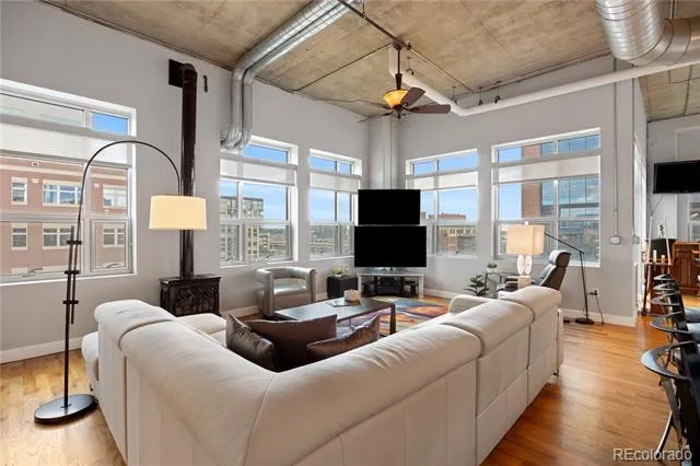 1890 Wynkoop Street #801 Denver, CO 80202