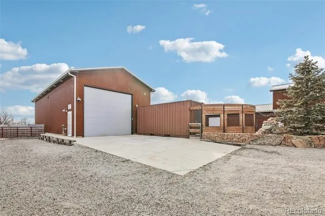 318 Lilac Drive Lochbuie, CO 80603