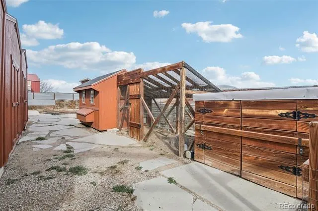 318 Lilac Drive Lochbuie, CO 80603