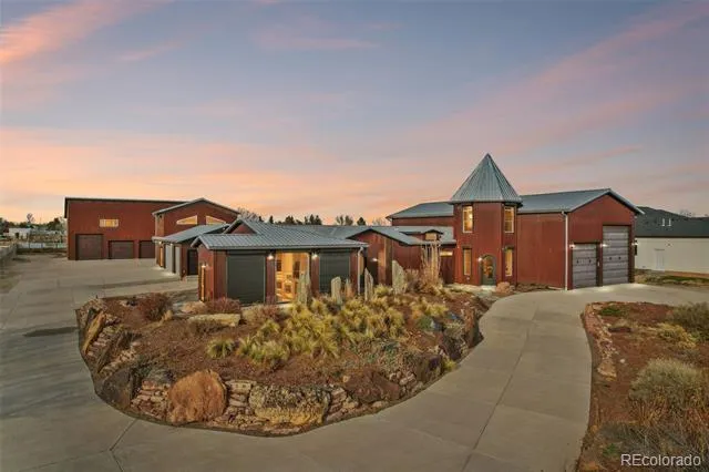 318 Lilac Drive Lochbuie, CO 80603