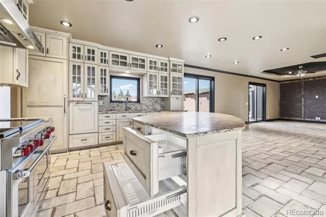 318 Lilac Drive Lochbuie, CO 80603