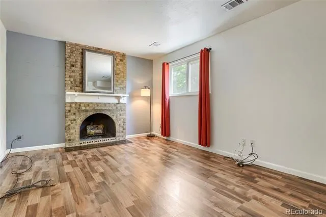 4646 S Mobile Way Aurora, CO 80015