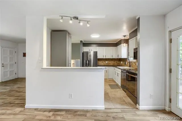 4646 S Mobile Way Aurora, CO 80015