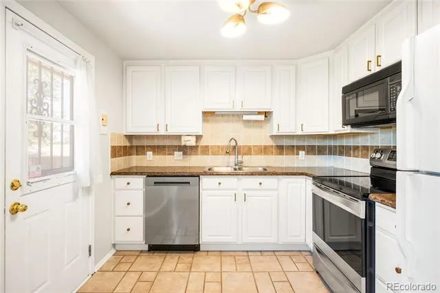 9565 W Dakota Avenue Lakewood, CO 80226