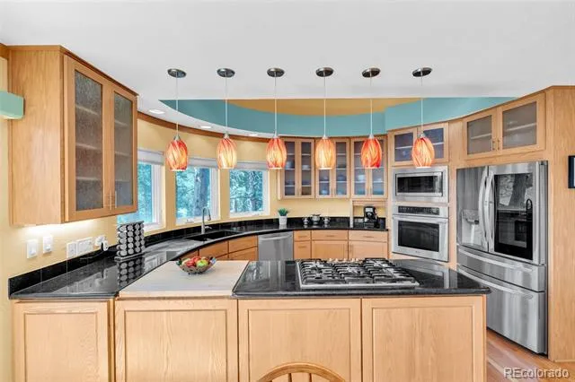 2255 Stonecrop Way Golden, CO 80401