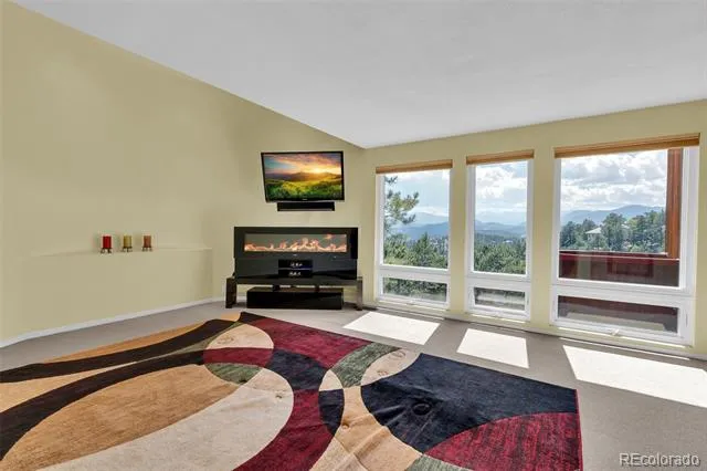 2255 Stonecrop Way Golden, CO 80401