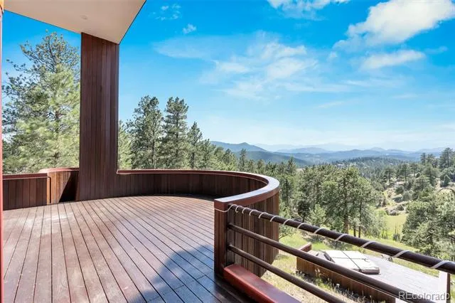 2255 Stonecrop Way Golden, CO 80401