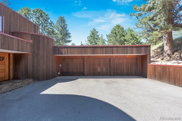 2255 Stonecrop Way Golden, CO 80401