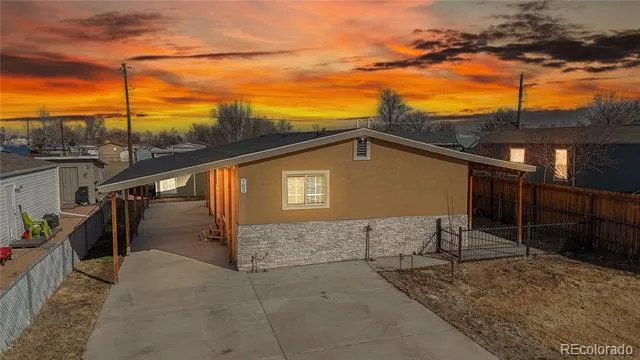 703 Locust Avenue Lochbuie, CO 80603