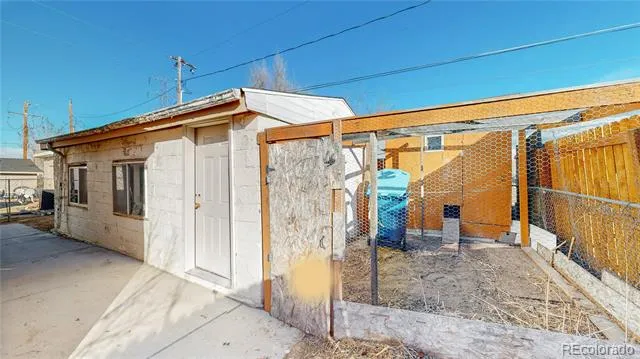 703 Locust Avenue Lochbuie, CO 80603