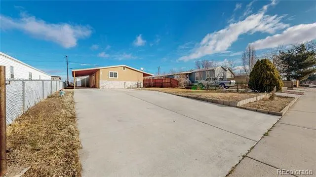 703 Locust Avenue Lochbuie, CO 80603