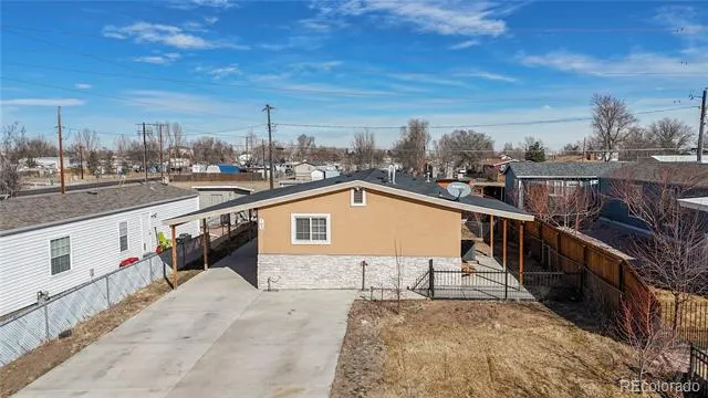 703 Locust Avenue Lochbuie, CO 80603