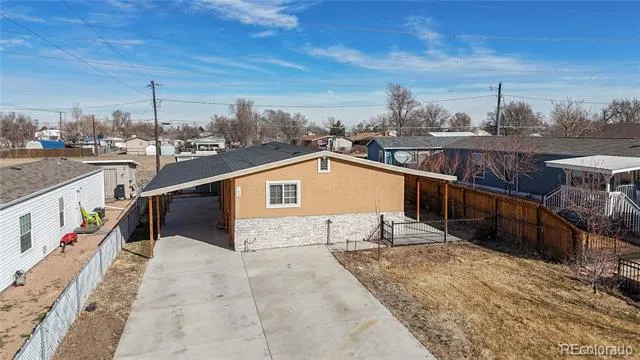 703 Locust Avenue Lochbuie, CO 80603