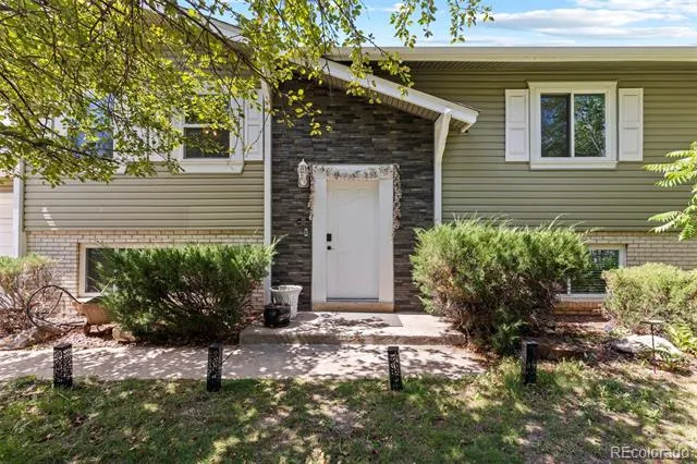 1553 S Tucson Street Aurora, CO 80012