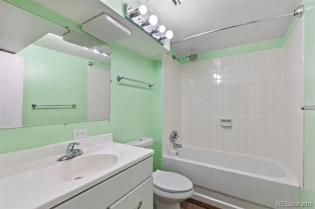 1553 S Tucson Street Aurora, CO 80012