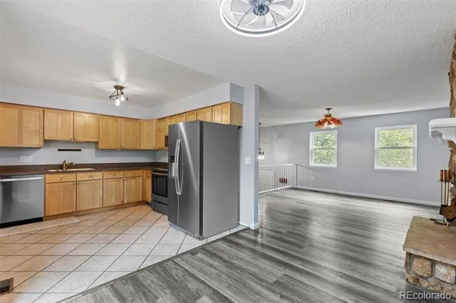 1553 S Tucson Street Aurora, CO 80012