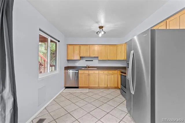 1553 S Tucson Street Aurora, CO 80012