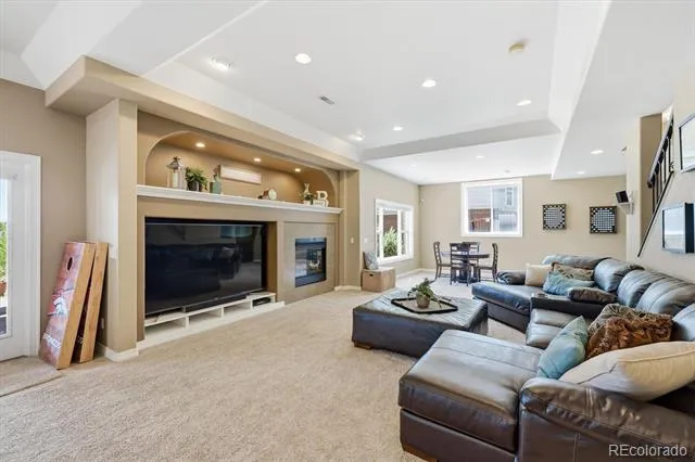 6558 S Riviera Way Aurora, CO 80016