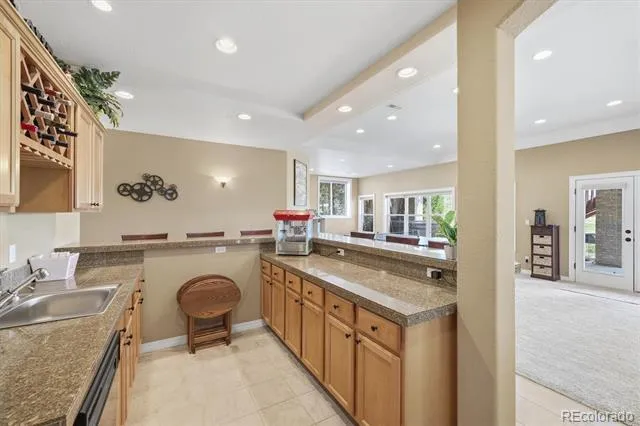 6558 S Riviera Way Aurora, CO 80016