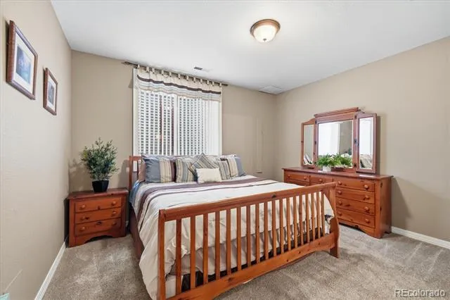 6558 S Riviera Way Aurora, CO 80016