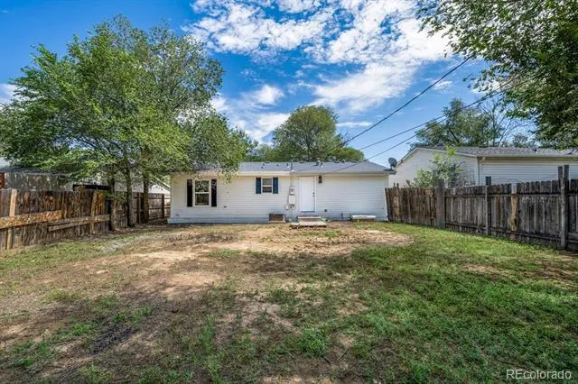 713 Santa Barbara Avenue Pueblo, CO 81005