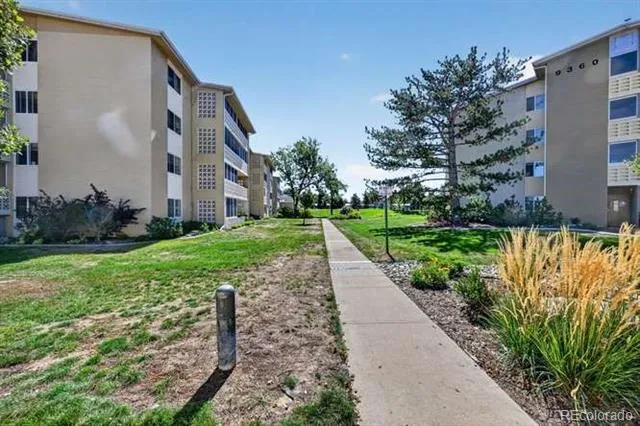 9380 E Center Avenue #1B Denver, CO 80247