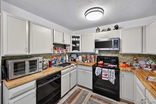 9380 E Center Avenue #1B Denver, CO 80247
