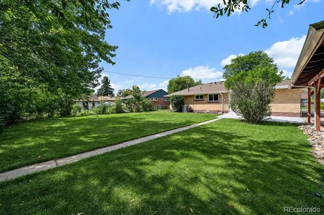 9010 W 5th Avenue Lakewood, CO 80226