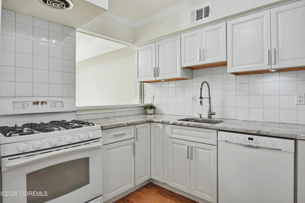 25 Meadow Avenue #46 Monmouth Beach, NJ 07750