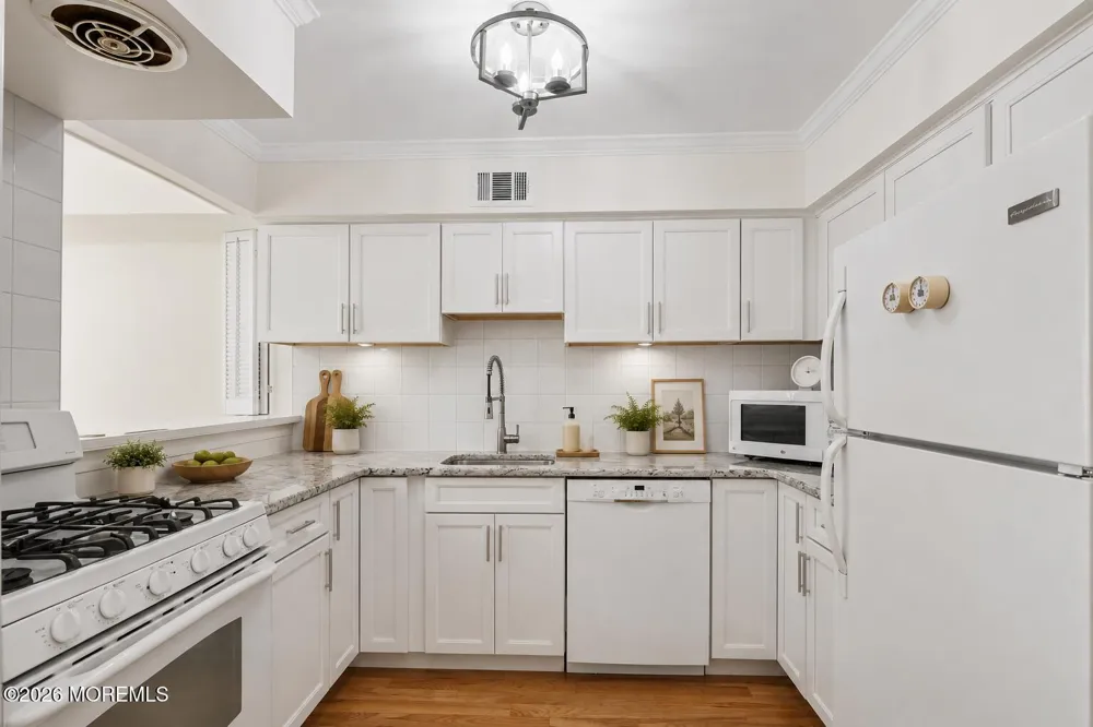 25 Meadow Avenue #46 Monmouth Beach, NJ 07750