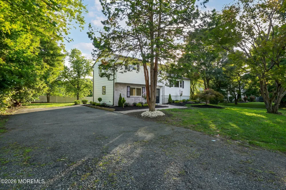 27 Middlesex Road Matawan, NJ 07747