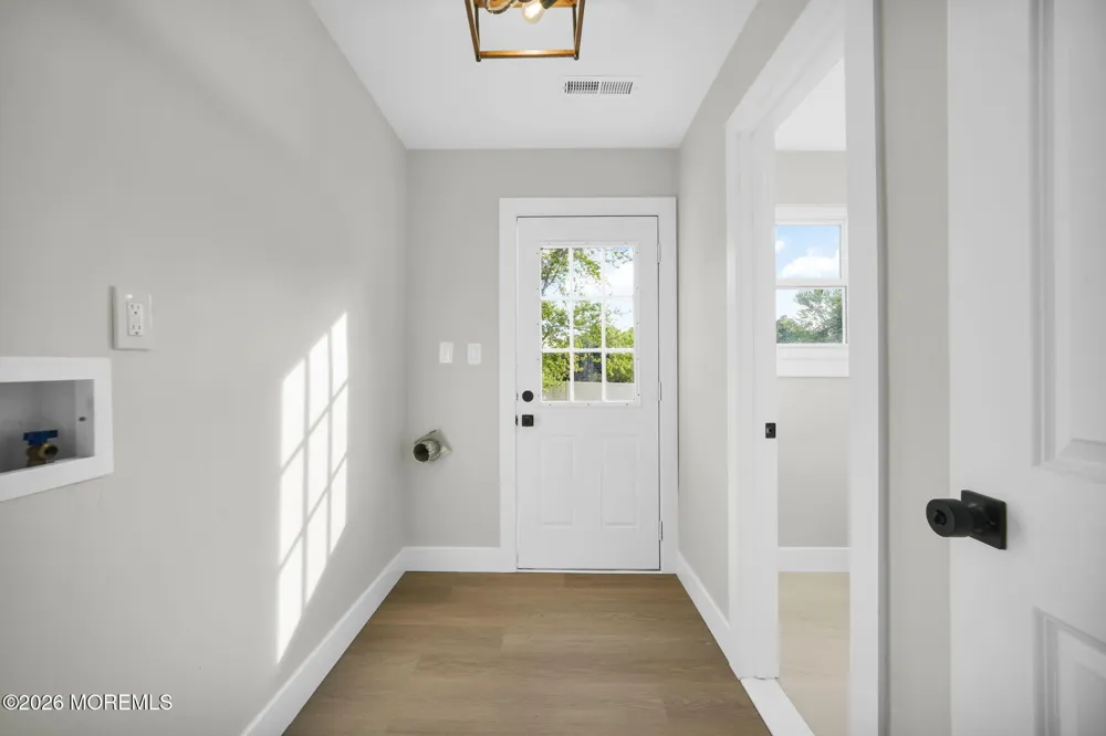 27 Middlesex Road Matawan, NJ 07747