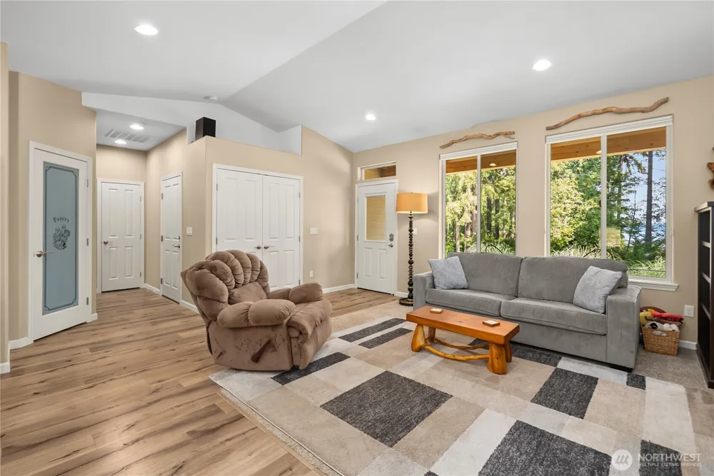 8545 Mill Bight Road NE Olympia, WA 98516