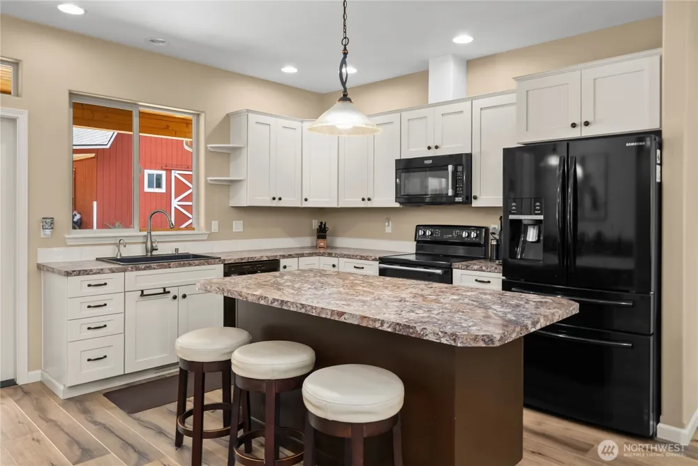 8545 Mill Bight Road NE Olympia, WA 98516