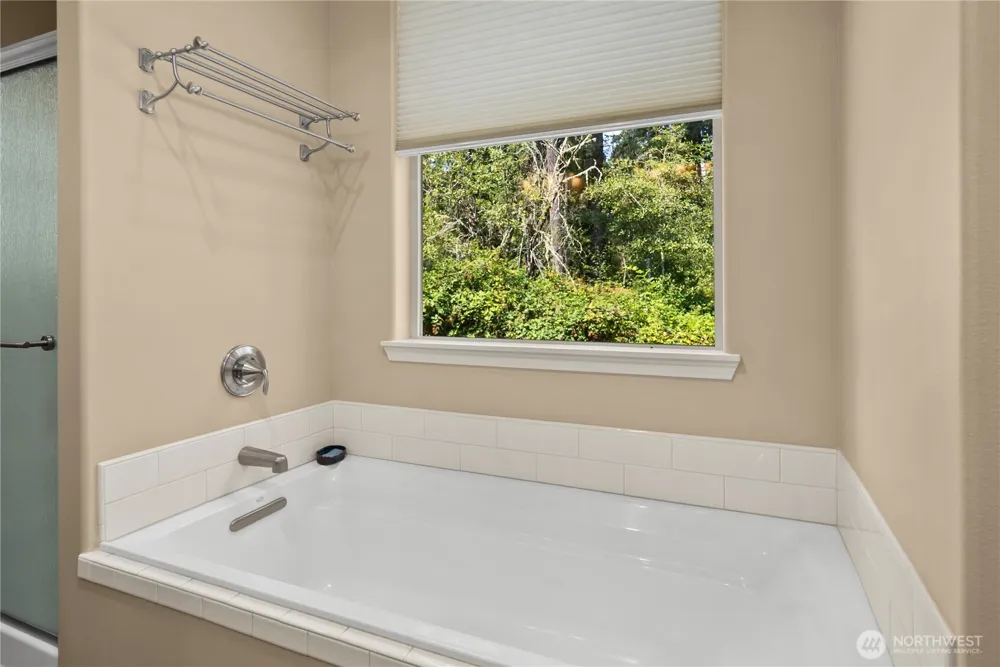 8545 Mill Bight Road NE Olympia, WA 98516