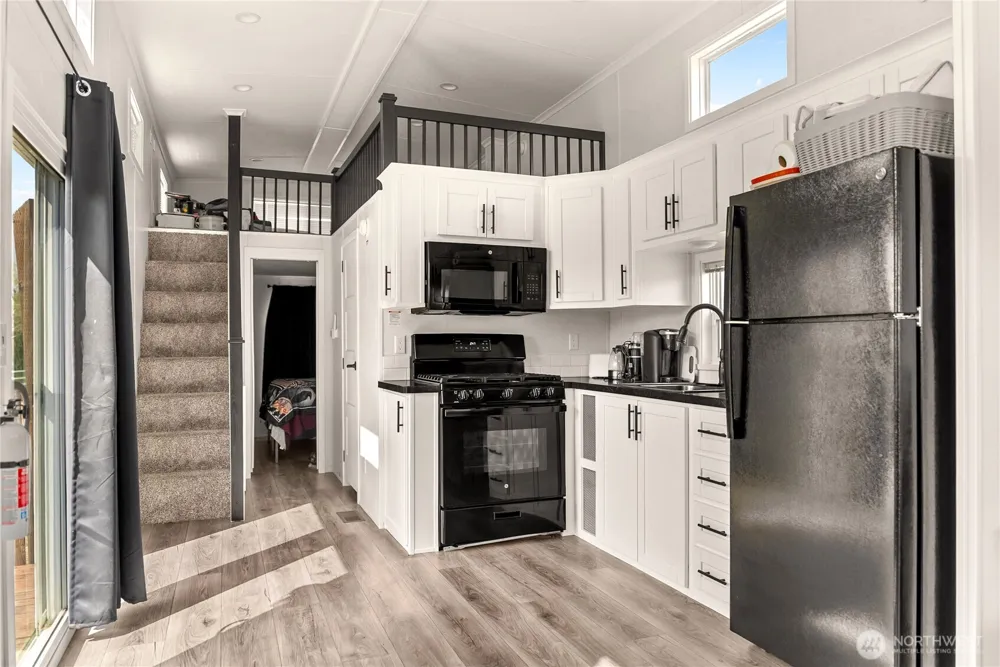 6 Peacock Lane Omak, WA 98841