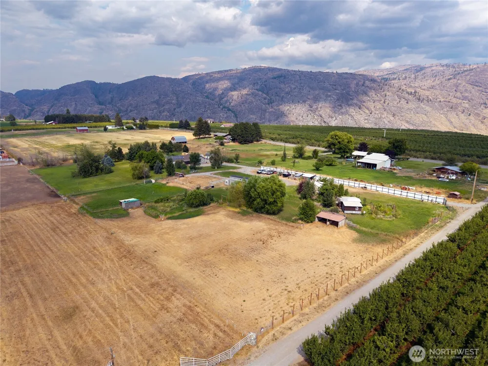 6 Peacock Lane Omak, WA 98841