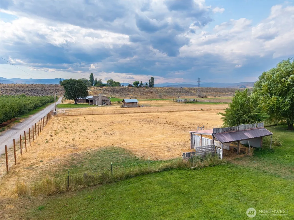 6 Peacock Lane Omak, WA 98841