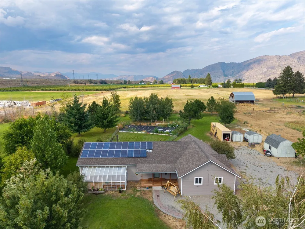 6 Peacock Lane Omak, WA 98841