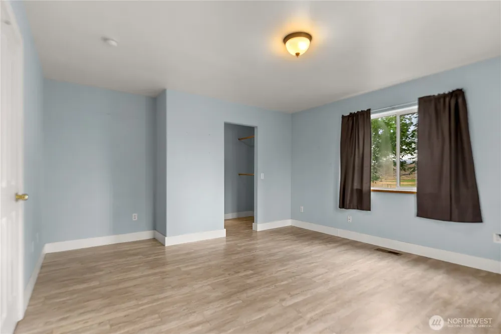 6 Peacock Lane Omak, WA 98841