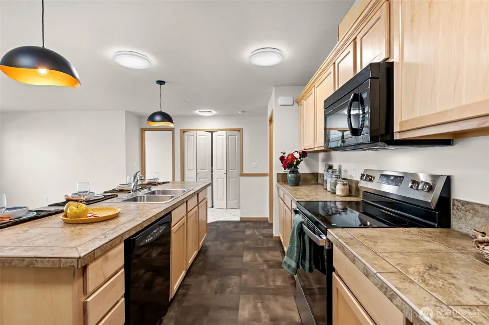 6037 Illinois Lane SE #C Lacey, WA 98513
