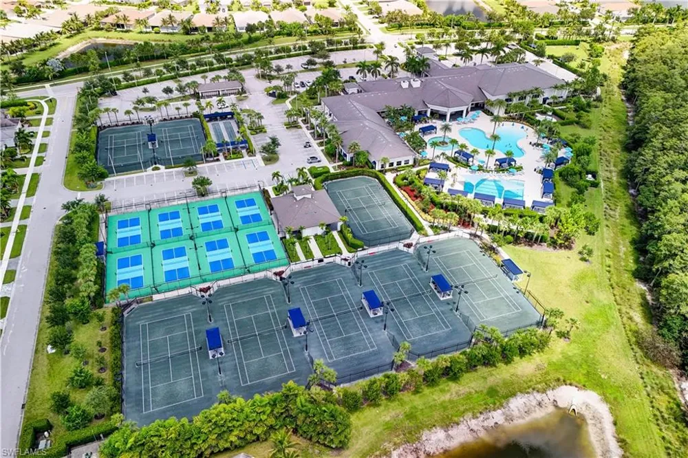 28713 Montecristo Loop Bonita Springs, FL 34135