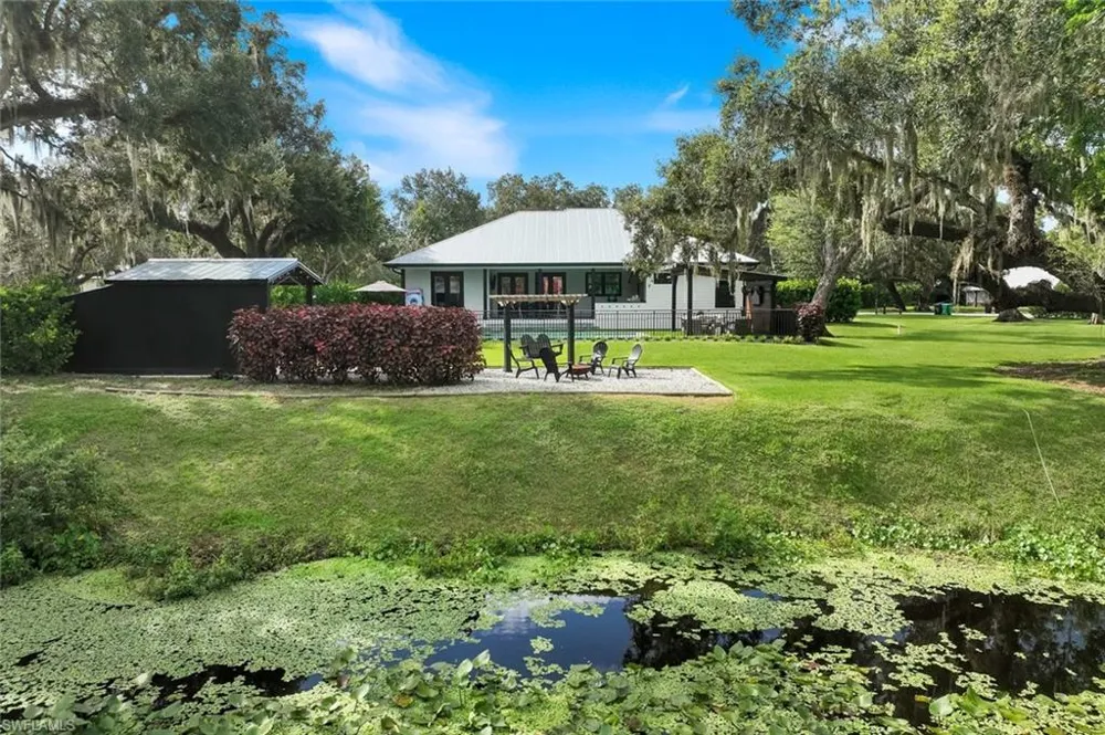 628 Harbor Drive Labelle, FL 33935