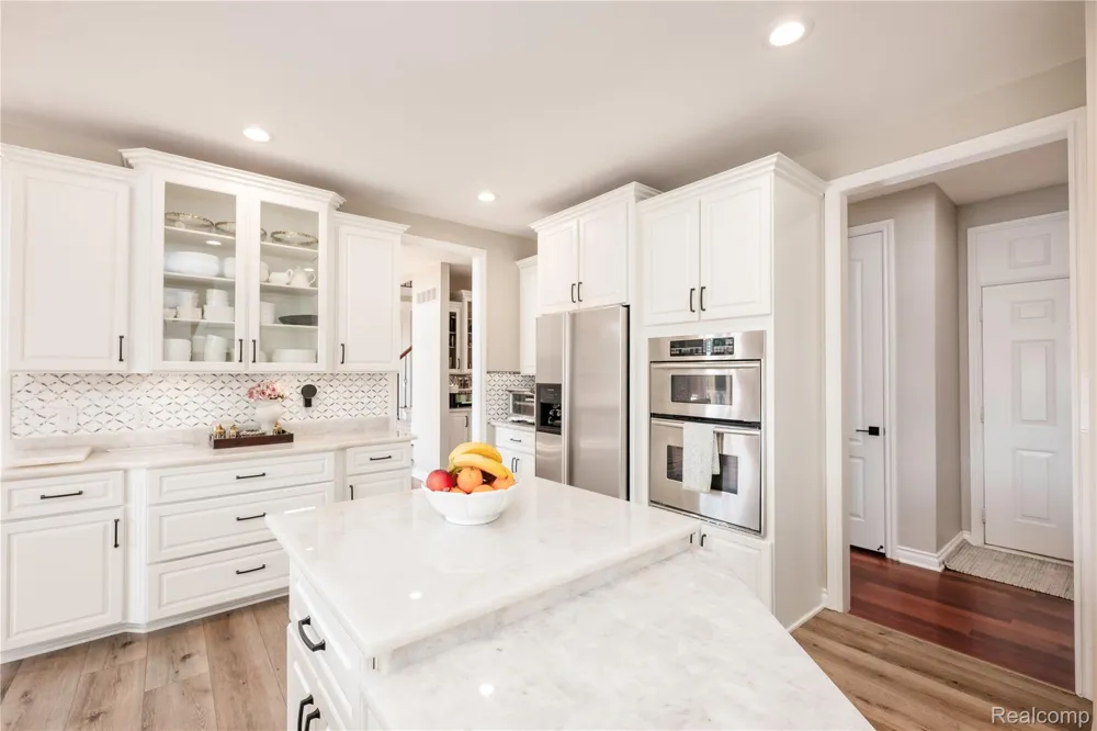 63520 Georgetowne S Washington Township, MI 48095