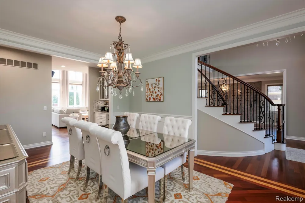 63520 Georgetowne S Washington Township, MI 48095