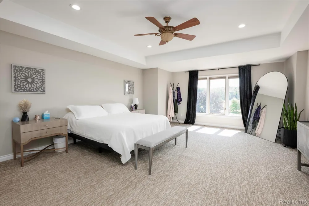 63520 Georgetowne S Washington Township, MI 48095